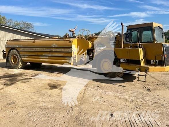 CAT 613C Auto-tanques