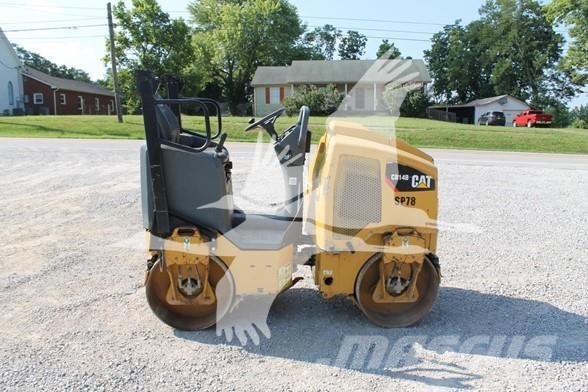 CAT CB14B Cilindros Compactadores monocilíndricos