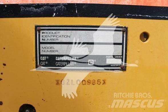 CAT D5C LGP Dozers - Tratores rastos