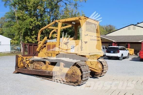 CAT D6D Dozers - Tratores rastos