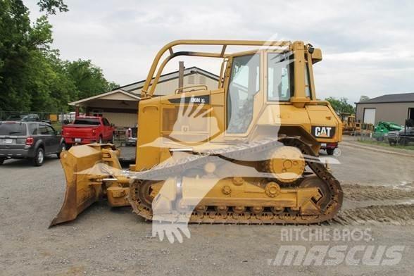 CAT D6N XL Dozers - Tratores rastos