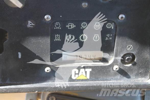 CAT D6T XL Dozers - Tratores rastos