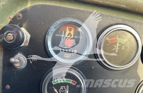 CAT D7G Dozers - Tratores rastos