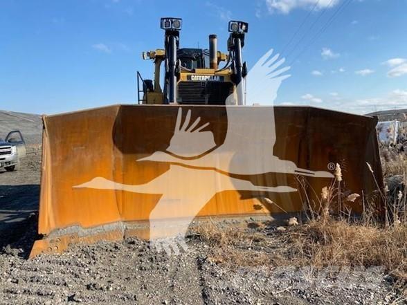 CAT D9T Dozers - Tratores rastos