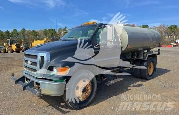 Ford F750 SD Camiões-cisterna