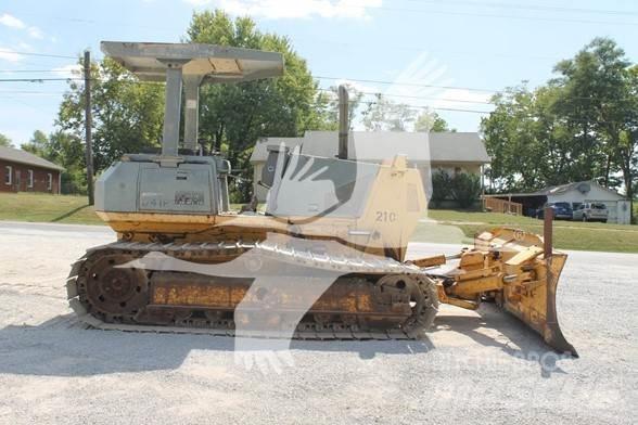 Komatsu D41P-6 Dozers - Tratores rastos