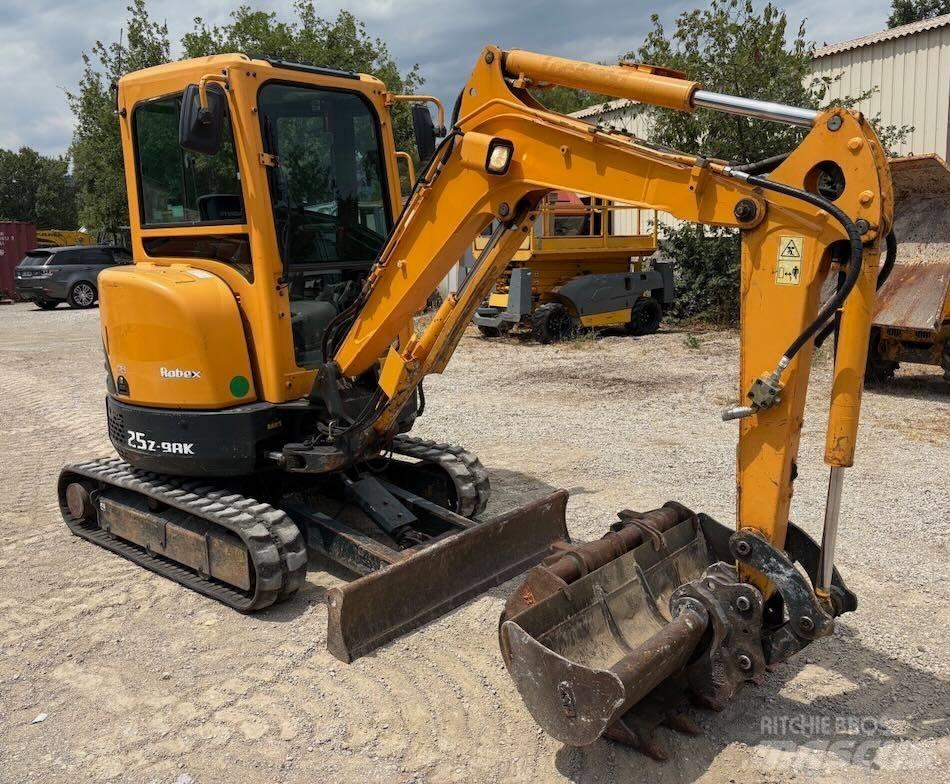 Hyundai R25Z-9 AK Mini Escavadoras <7t