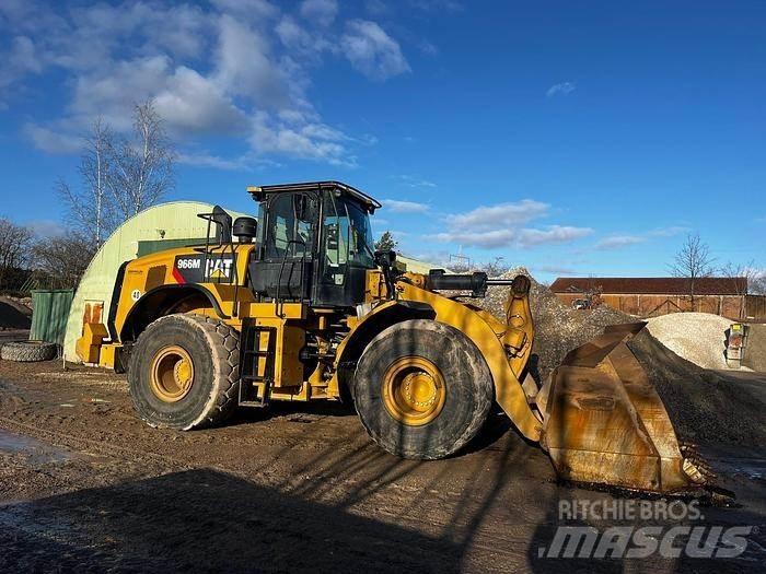 CAT 966M Pás carregadoras de rodas