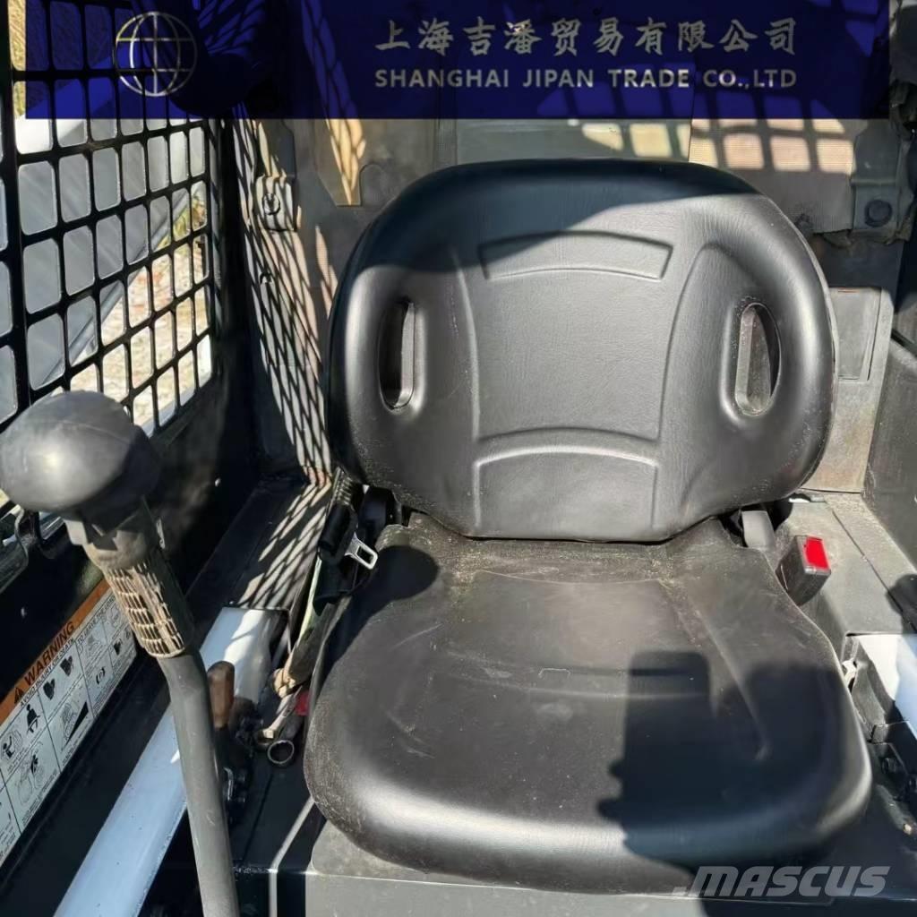 Bobcat S 130 Carregadoras de direcção deslizante