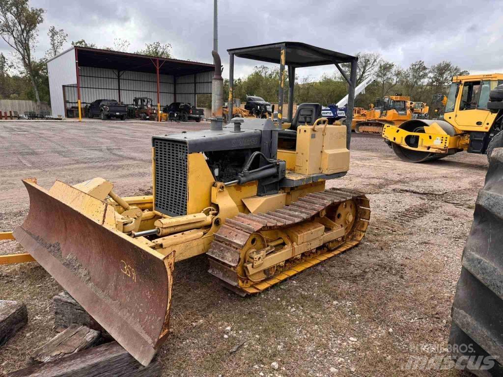 Komatsu D 21 P-5 Dozers - Tratores rastos