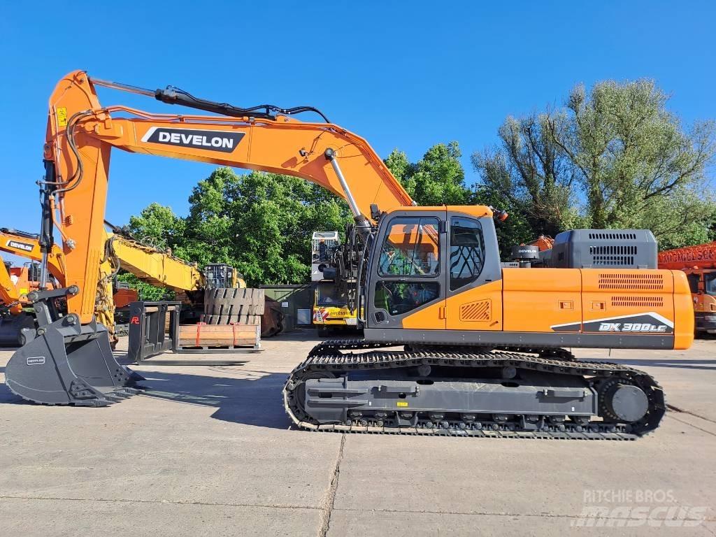 Develon DX300LC-7M Escavadoras de rastos