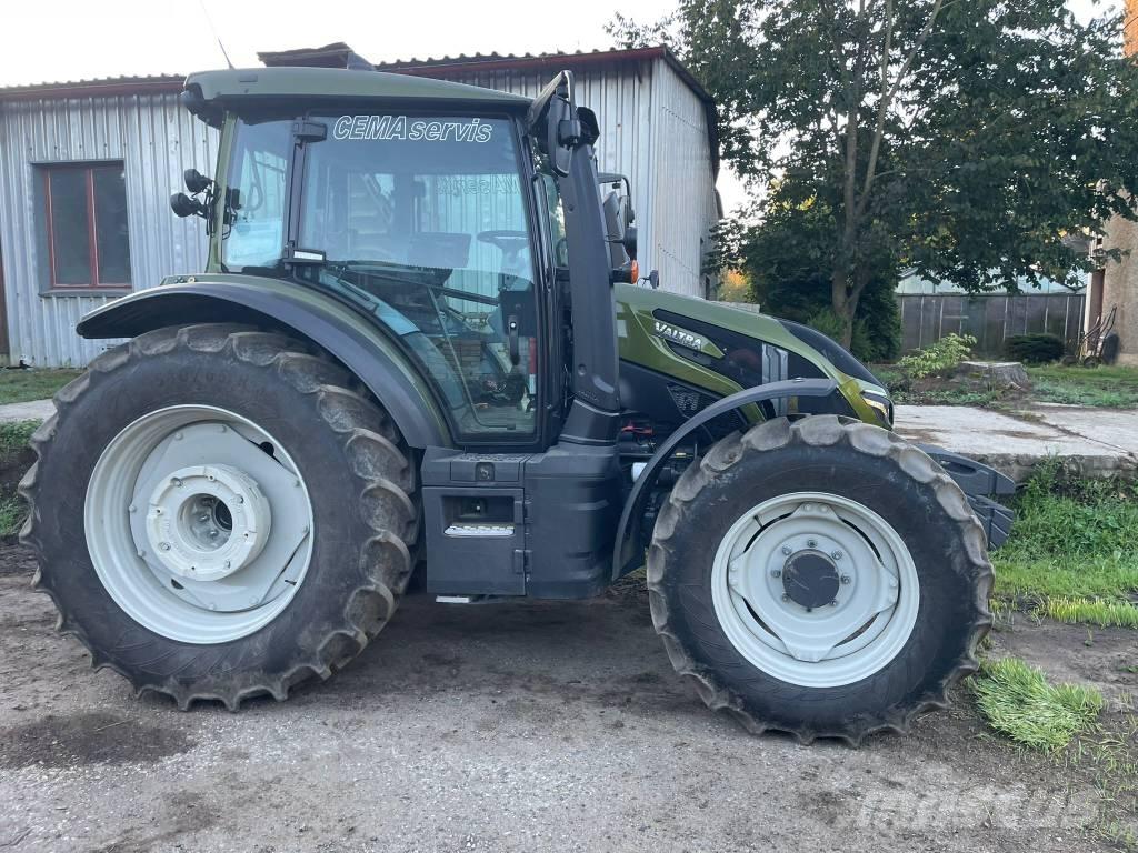 Valtra G 135 Tratores Agrícolas usados
