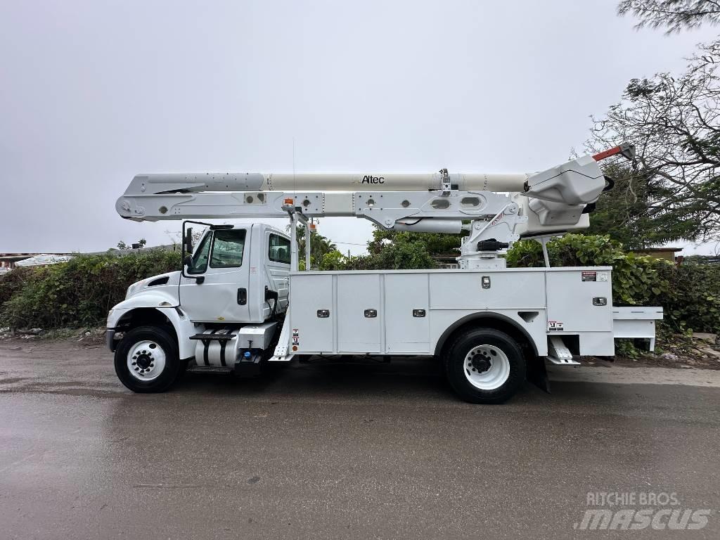 International 4300 Plataformas aéreas montadas em camião