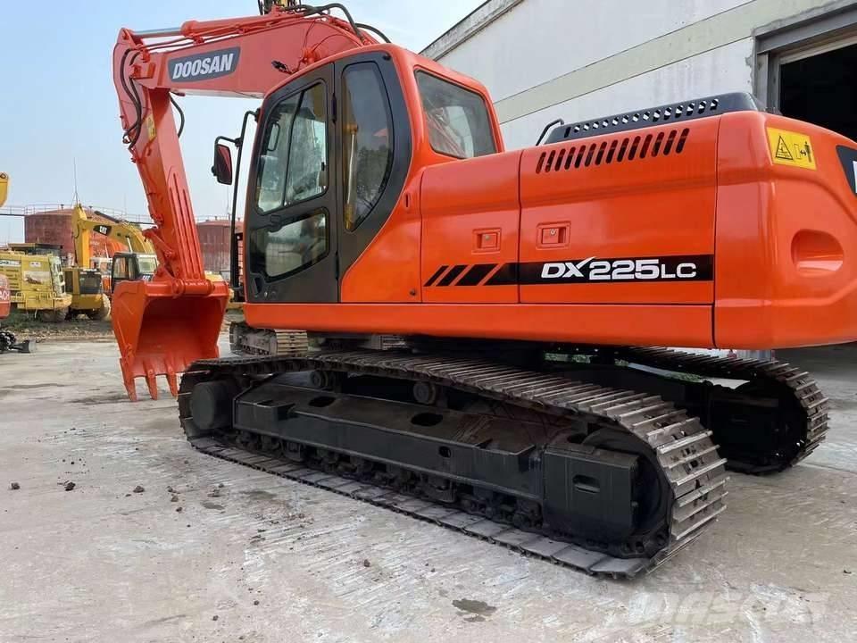 Doosan dx225 Escavadoras de rastos