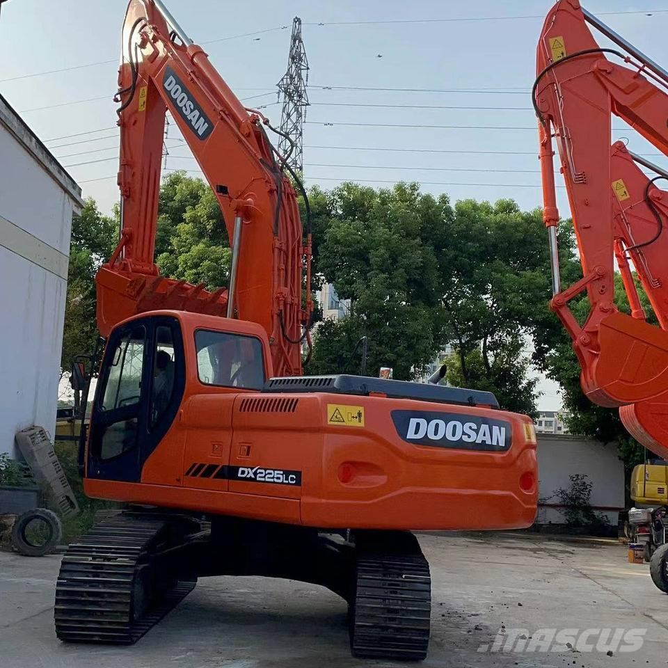 Doosan dx225 Escavadoras de rastos