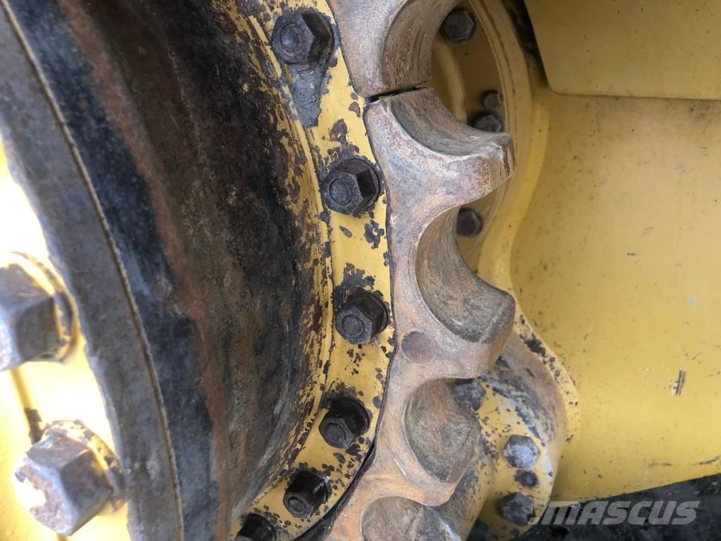 CAT D 6 T LGP Dozers - Tratores rastos