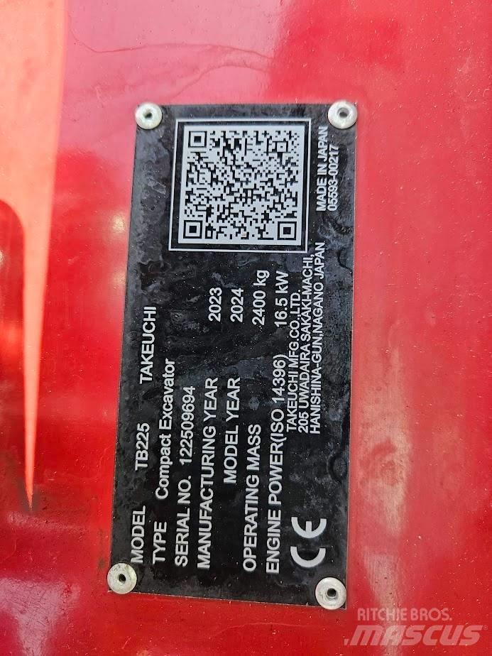 Takeuchi TB225 V0 Mini Escavadoras <7t