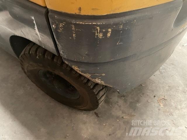 TCM FG15N18T Empilhadores todo-terreno