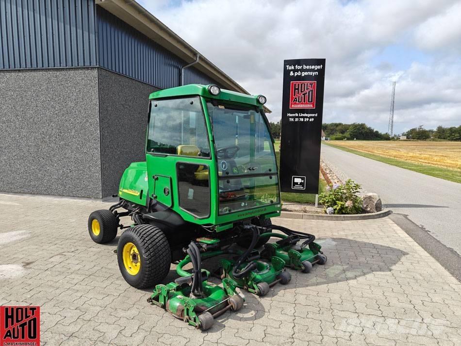 John Deere 3245 C Corta-Relvas Fairway