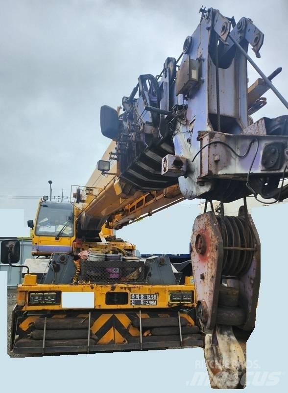 Tadano TR500M-3 Gruas Fora-de-estrada