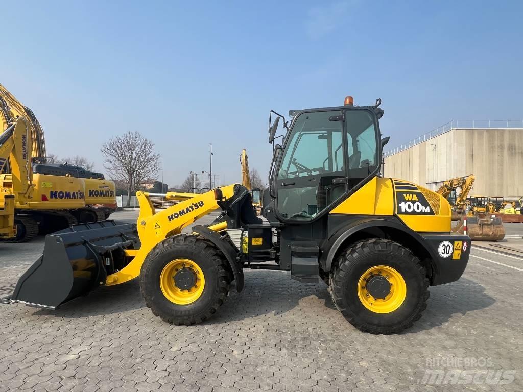 Komatsu WA 100 M-5 Pás carregadoras de rodas
