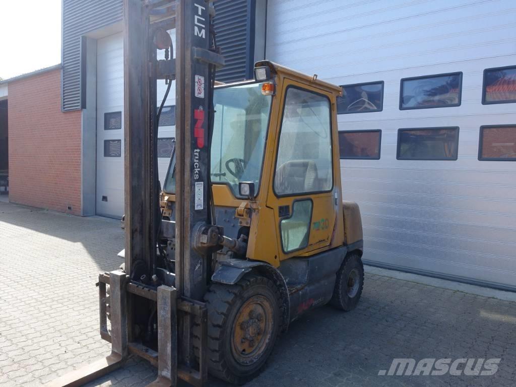 TCM FD 30 Z5 Empilhadores Diesel