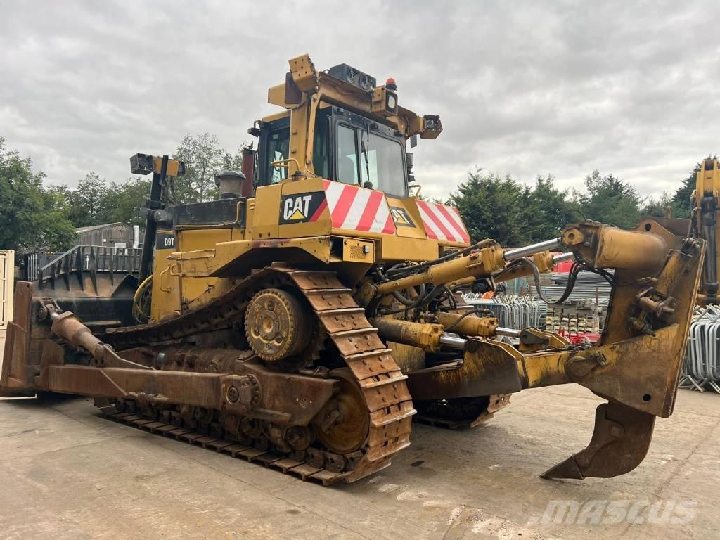 CAT D 9 T Dozers - Tratores rastos