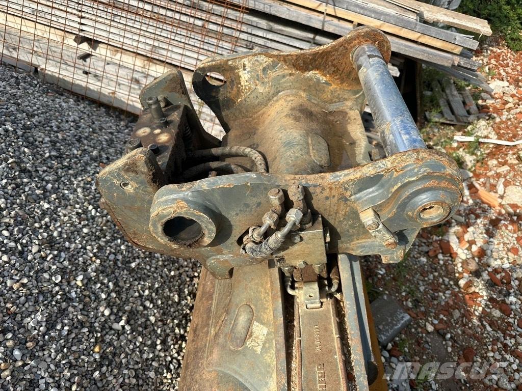 Liebherr R 922 Escavadoras de rastos