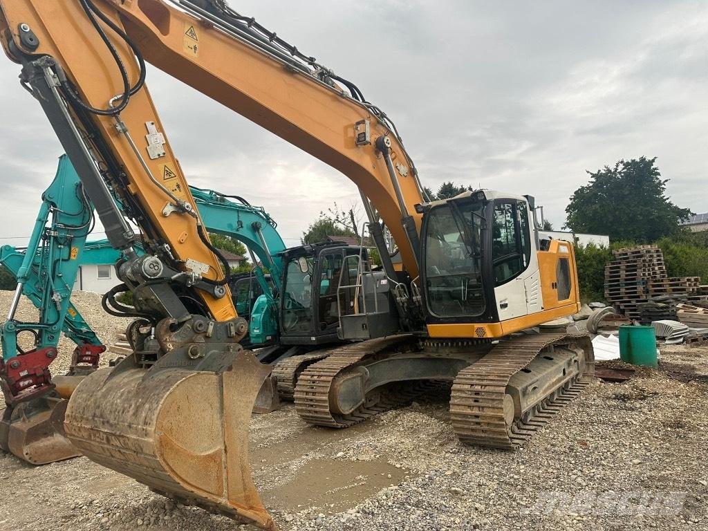 Liebherr R 922 Escavadoras de rastos