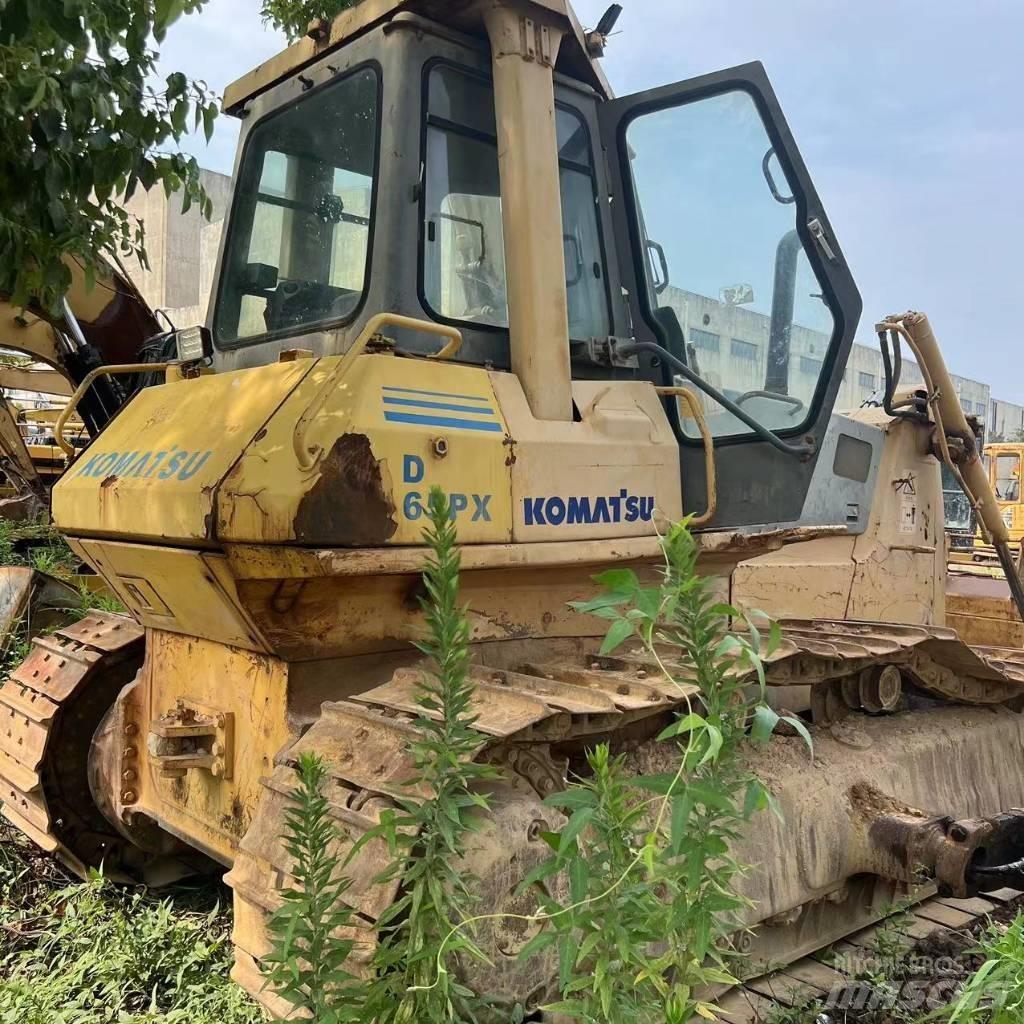 Komatsu D 65 P-12 Dozers - Tratores rastos