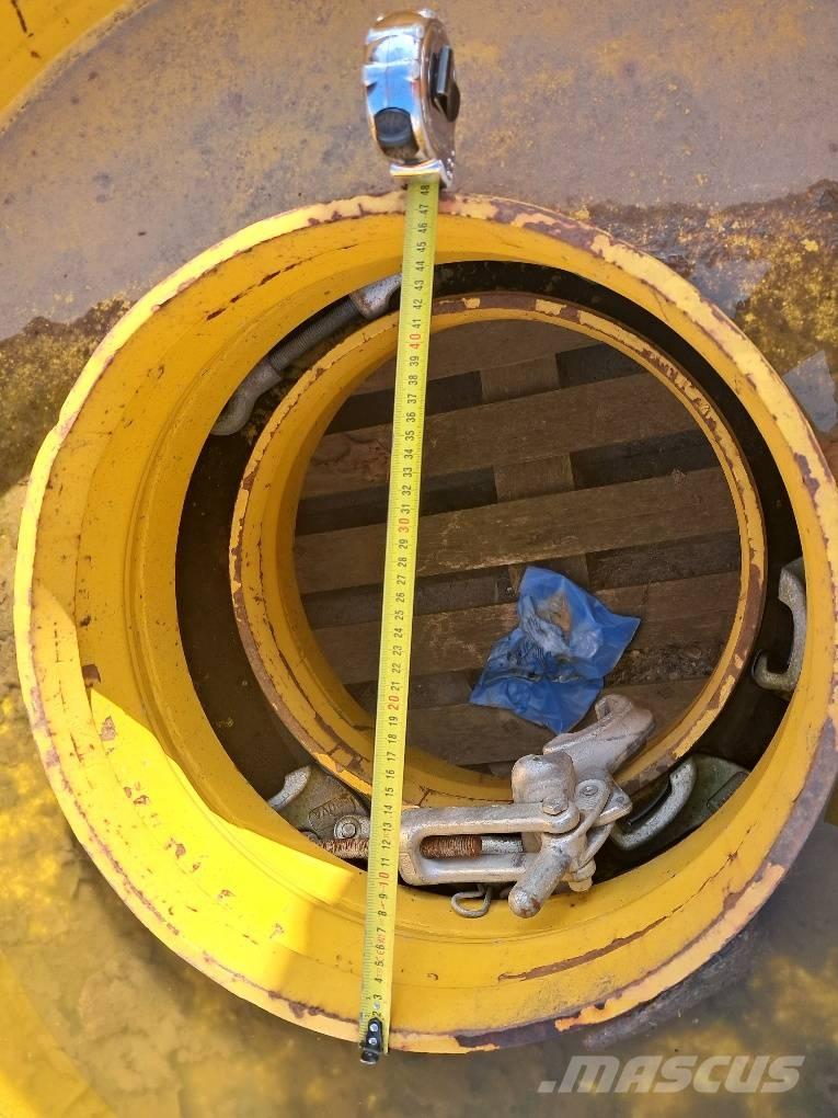 Record 12.4-36 Pneus, Rodas e Jantes