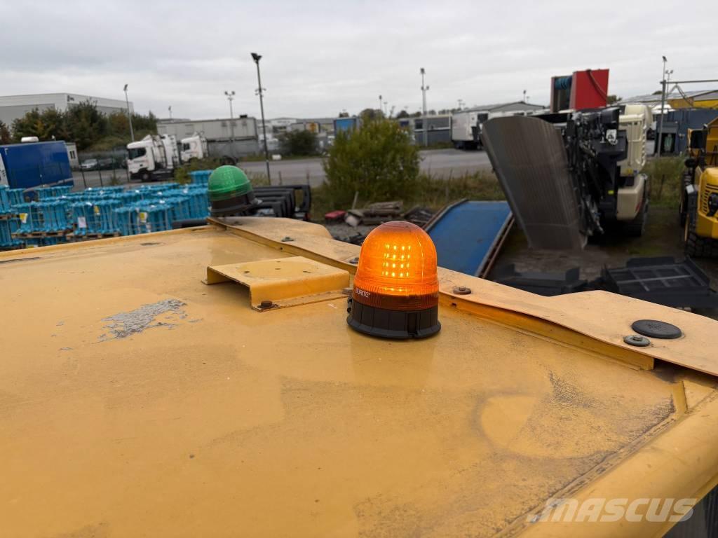 Komatsu HM300-3 Camiões articulados