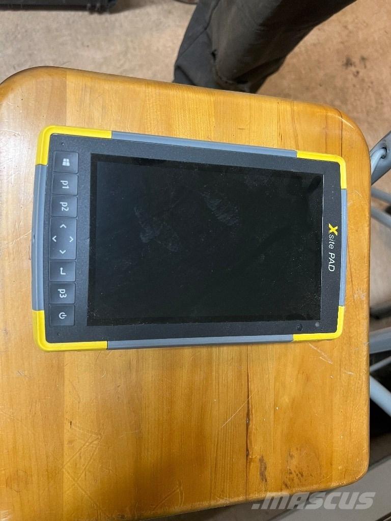 Komatsu PW 158-11 E0 Escavadoras de rodas