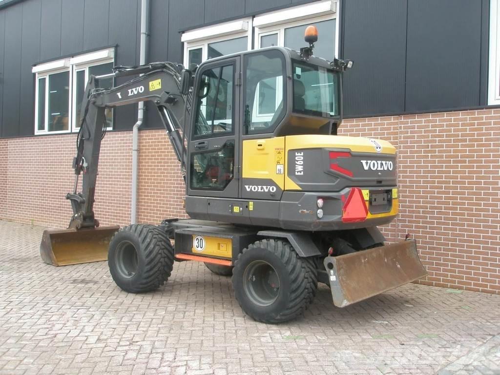 Volvo EW60E Mini Escavadoras <7t