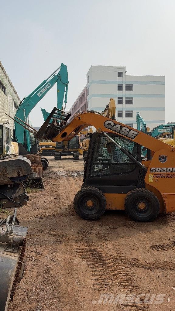 CASE SR200 Carregadoras de direcção deslizante