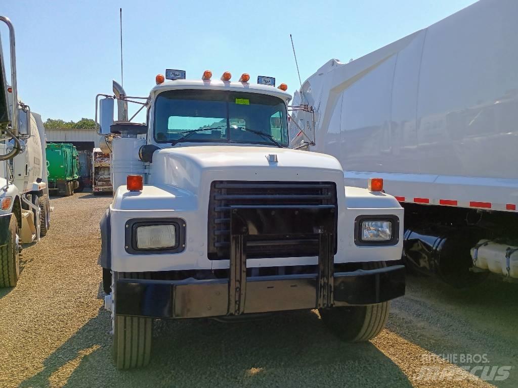 Mack RD 688 S Camiões de lixo