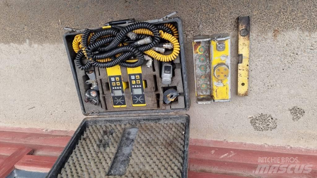 Bomag BF 300 Pavimentadoras de asfalto