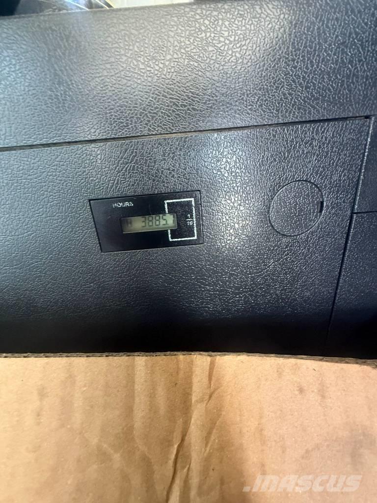 Hyundai HX 160 AL Escavadoras de rastos