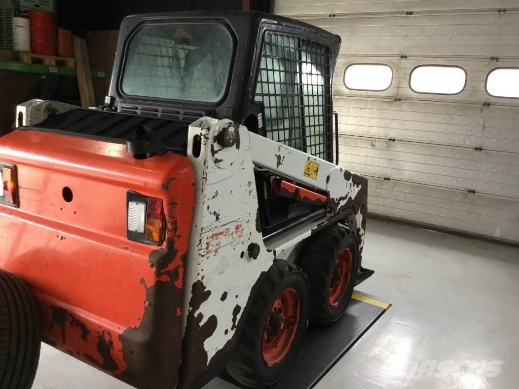 Bobcat S 100 Carregadoras de direcção deslizante