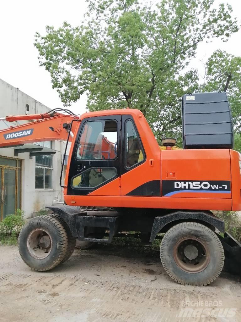 Doosan DH 150 W-7 Escavadoras de rastos