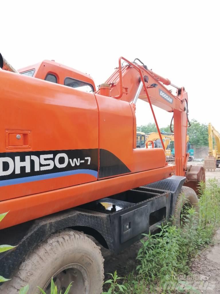 Doosan DH 150 W-7 Escavadoras de rastos