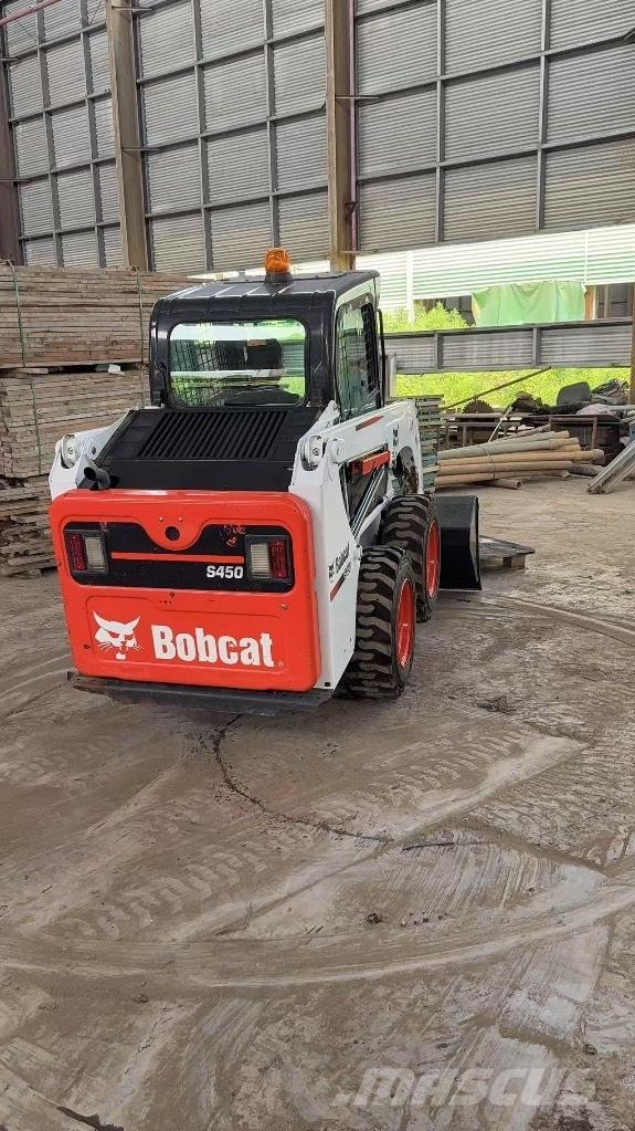 Bobcat S 450 Carregadoras de direcção deslizante
