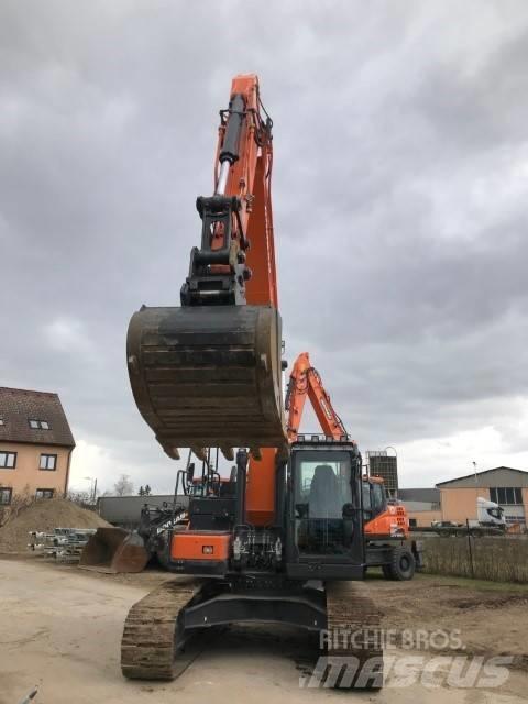 Doosan DX225LC-5 Escavadoras de rastos