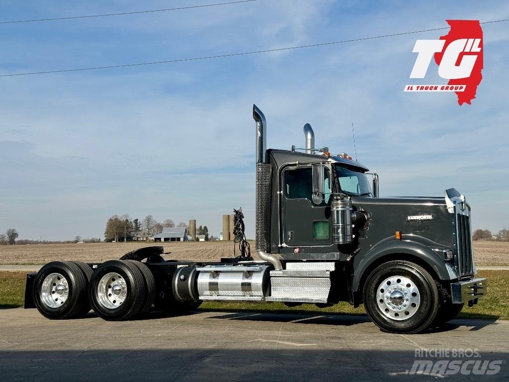 Kenworth W900 Tractores (camiões)