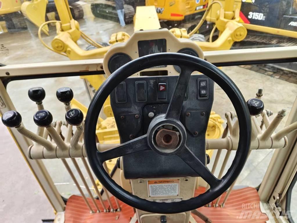 CAT 140 H Motoniveladoras