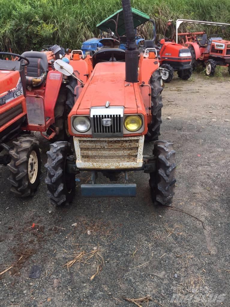 Kubota L2202DT Tratores Agrícolas usados