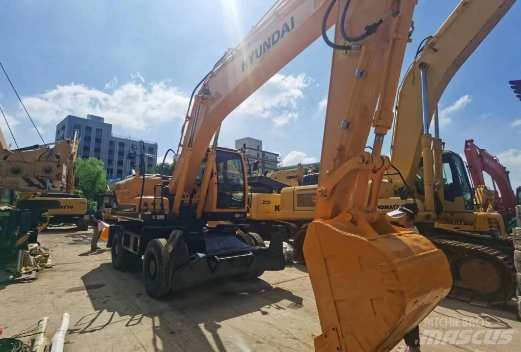 Hyundai R210W-9 Escavadoras de rodas