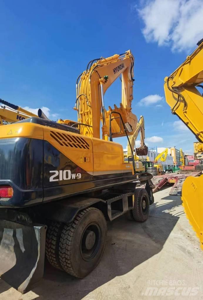 Hyundai R210W-9 Escavadoras de rodas