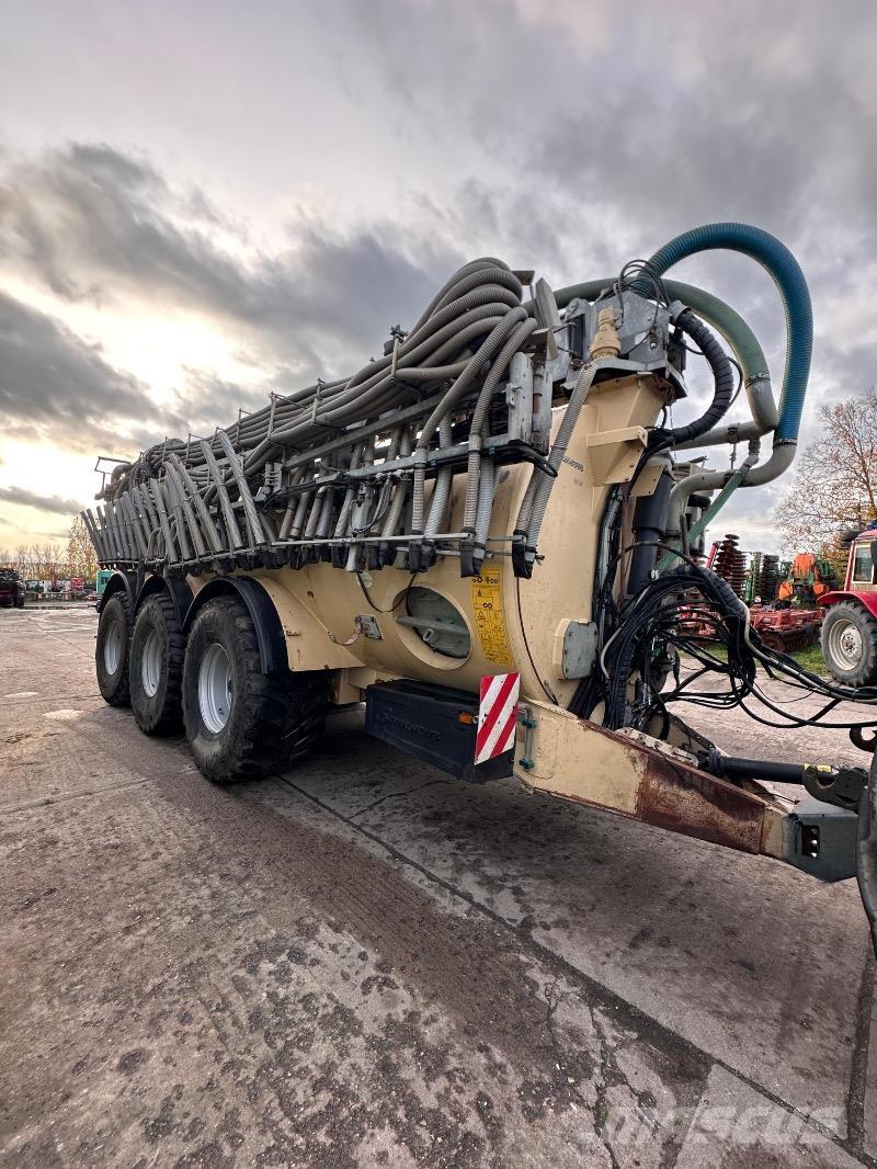 Samson PG 25 Espalhadores de estrume