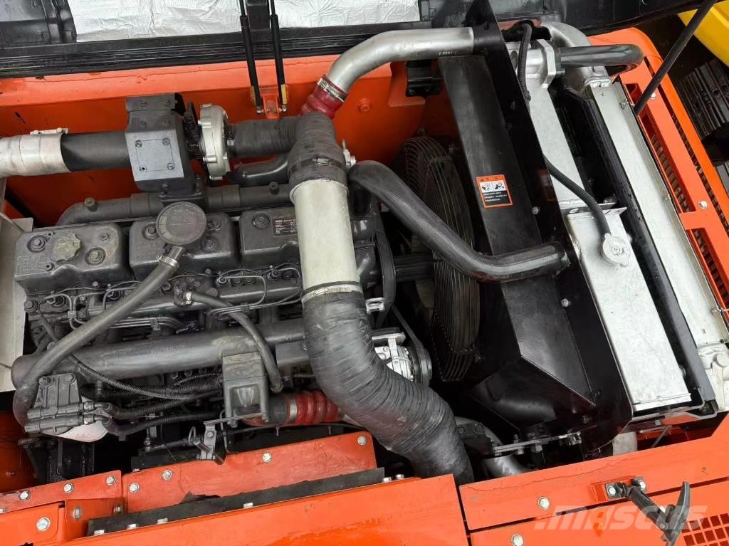 Doosan DX 225 Escavadoras de rastos